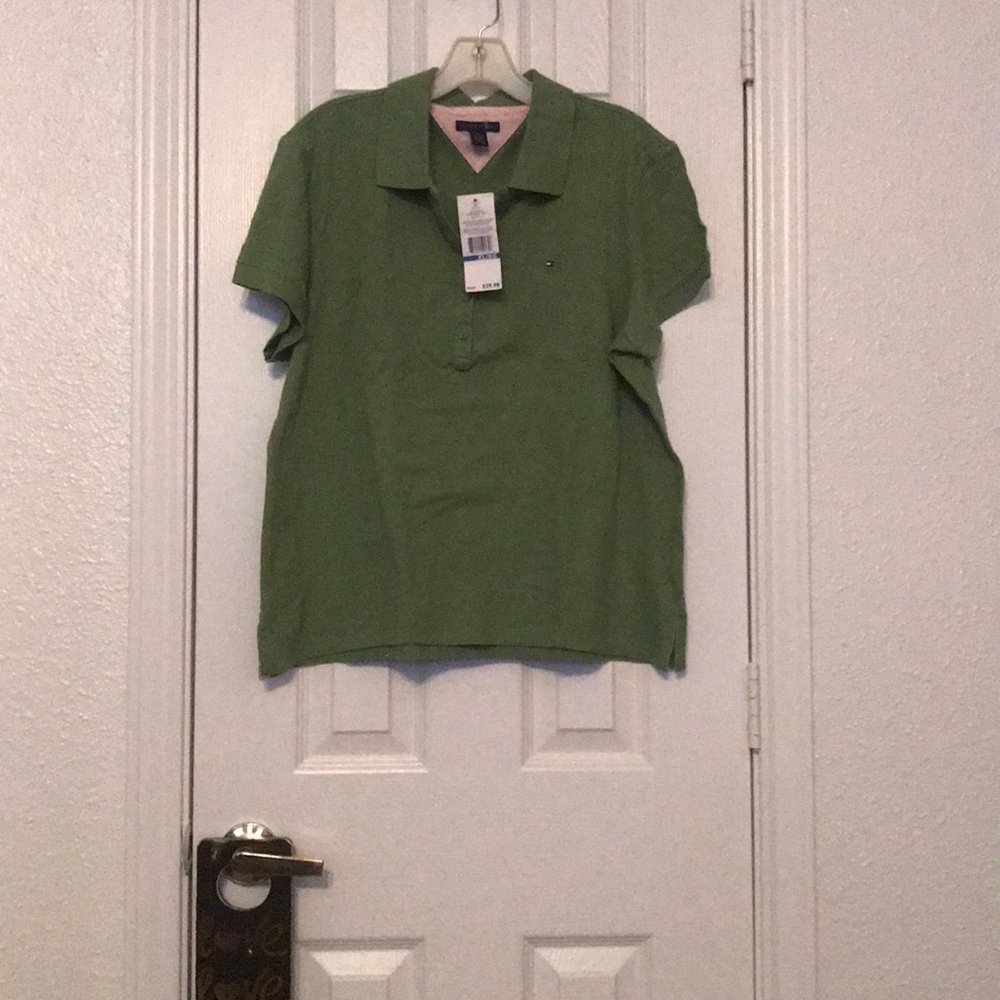 Tommy Hilfiger Top-Item 24. Items 23 & 24 for $18!